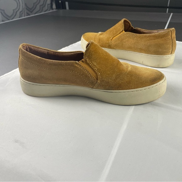 Frye Lena Women's Size 6.5M Slip On Sneaker Tan Suede Style 3470277-SNR - Picture 3 of 16